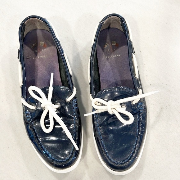 Cole Haan Shoes - Cole Haan Nantucket Boat Shoe Nantucket Camp Moc Patent Leather Navy Blue size 6